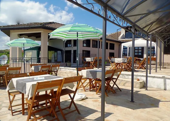 Къща за гости Вила Топола Топола