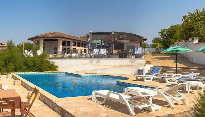 Къща за гости Вила Топола