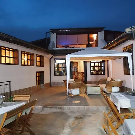 Villa Topola בית הארחה *