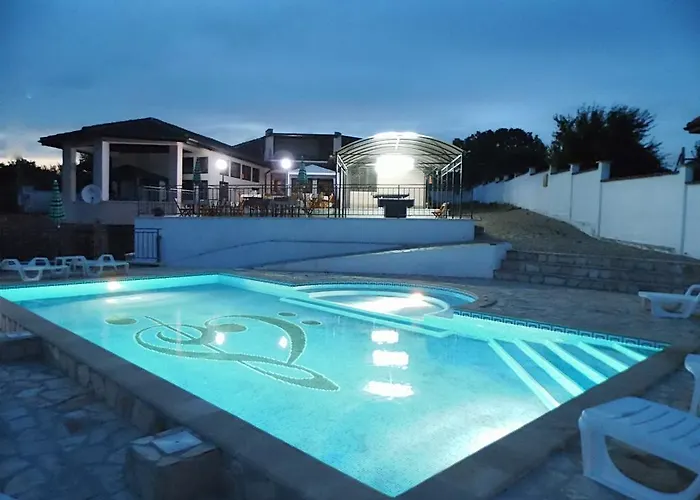 Вила Топола Топола