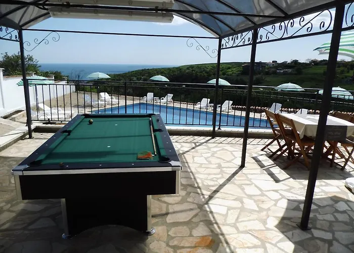 Вила Топола * Топола