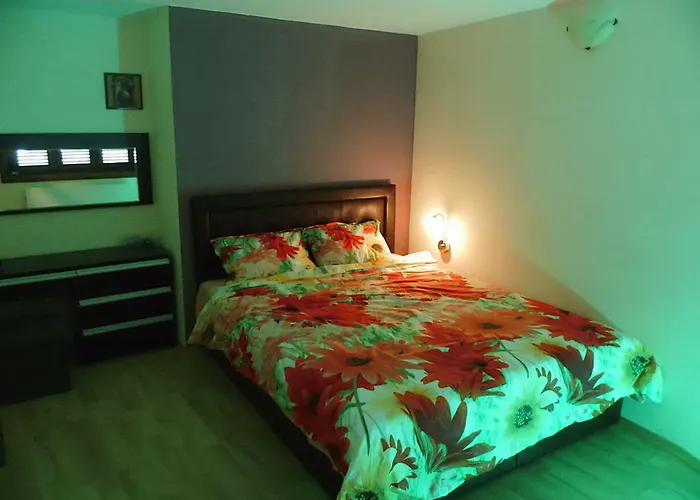 Къща за гости Вила Топола *